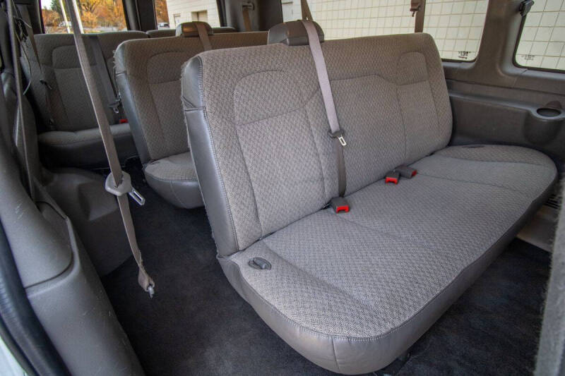 2017 Chevrolet Express LT 3500