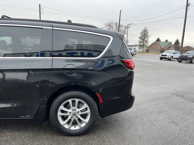 2022 Chrysler Pacifica Touring