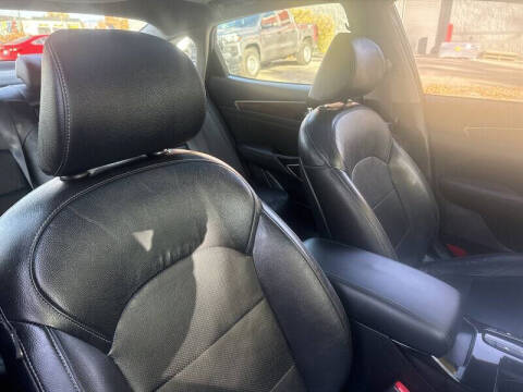 2017 Kia Cadenza Premium