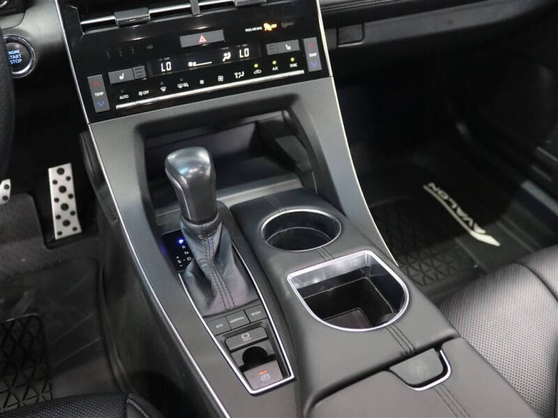 2021 Toyota Avalon XSE Nightshade