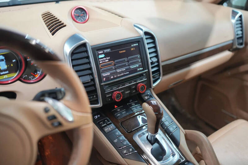 2014 Porsche Cayenne S Hybrid