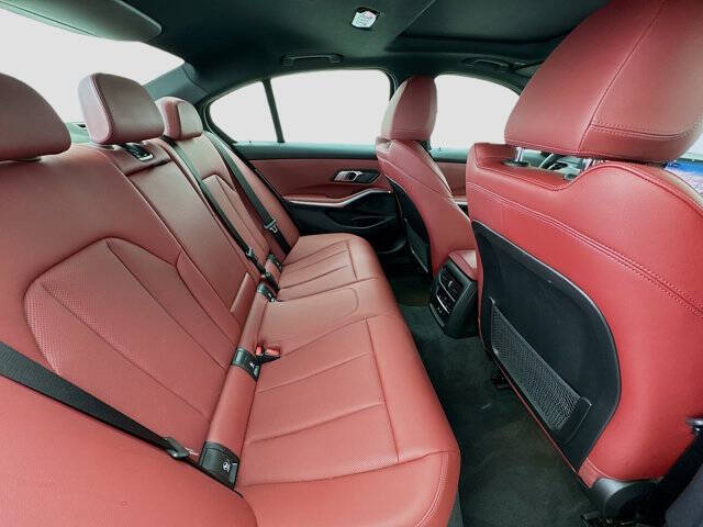 2023 BMW 3 Series 330i