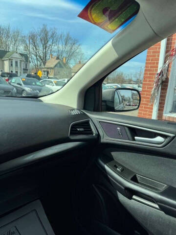 2015 Ford Edge SE