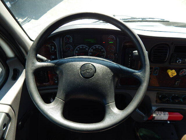 2016 Freightliner M2 106