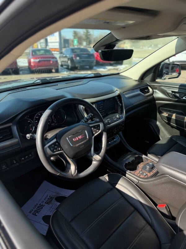 2021 GMC Acadia Denali