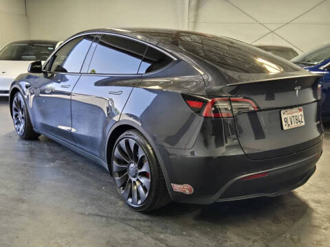 2024 Tesla Model Y Performance