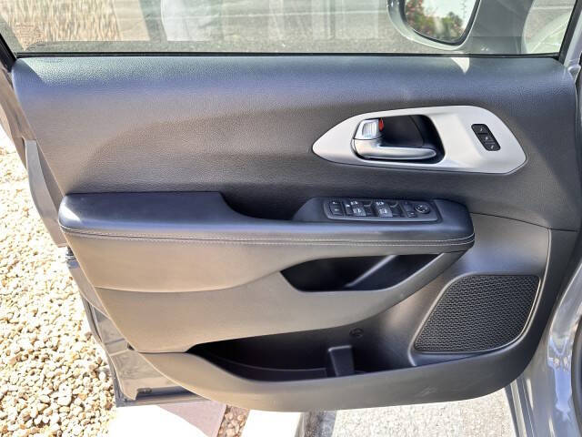 2021 Chrysler Pacifica Touring L
