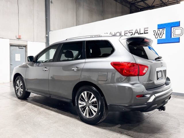 2020 Nissan Pathfinder SL