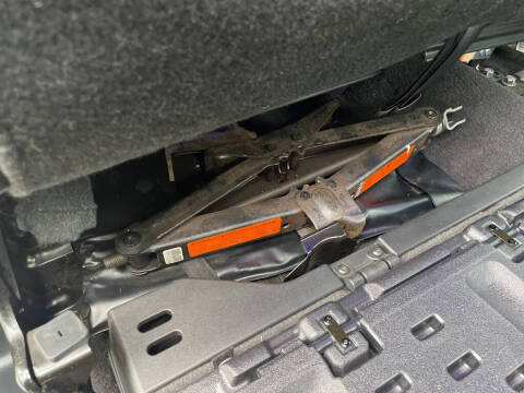 2017 Nissan Titan SL