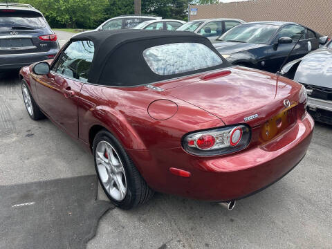 2006 Mazda MX-5 Miata