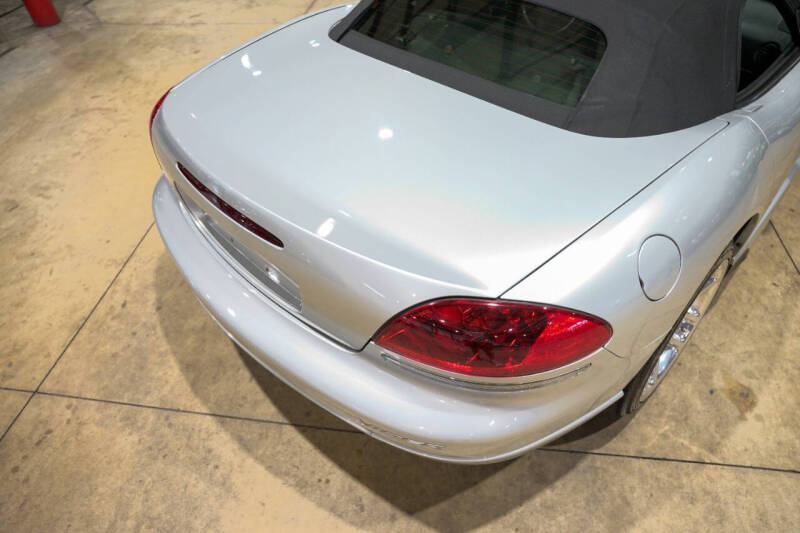 2004 Dodge Viper SRT-10