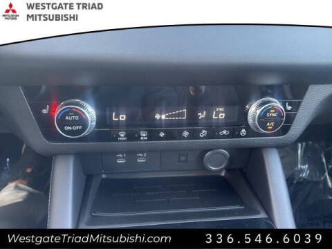 2026 Mitsubishi Outlander SE