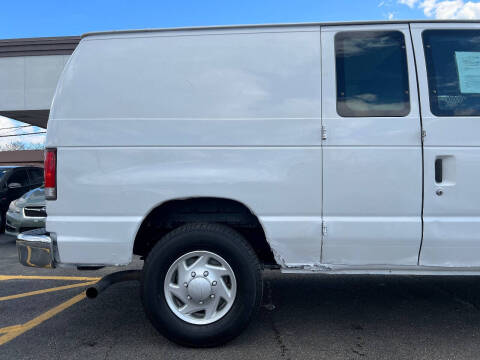 2013 Ford E-Series
