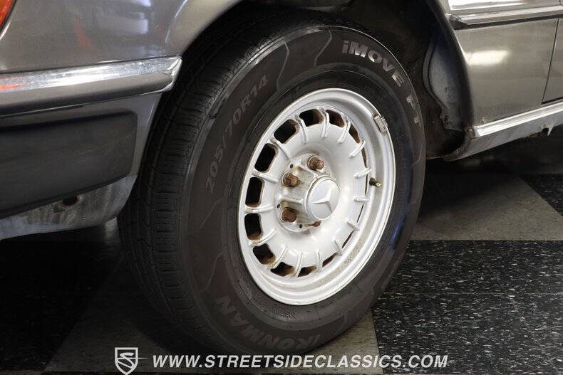 1979 Mercedes-Benz 450-Class