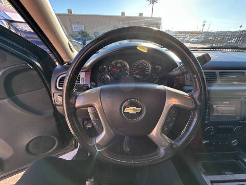 2013 Chevrolet Avalanche LTZ Black Diamond