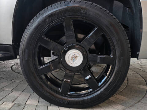 2010 Cadillac Escalade Luxury