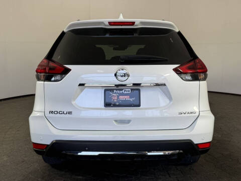 2020 Nissan Rogue