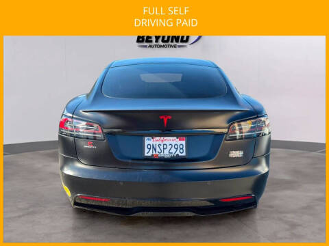 2022 Tesla Model S Plaid