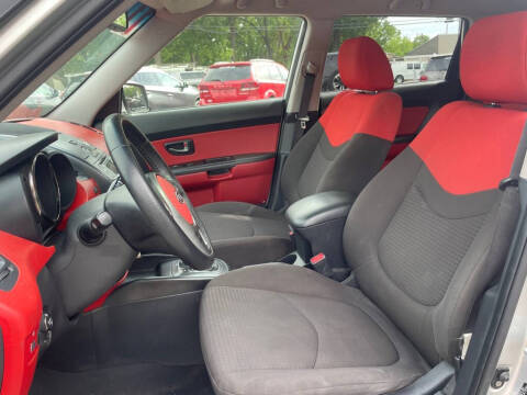 2011 Kia Soul +
