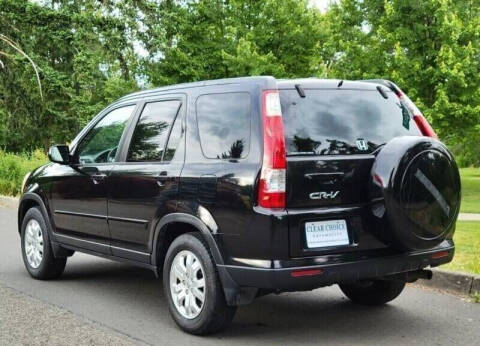 2006 Honda CR-V for sale at CLEAR CHOICE AUTOMOTIVE in Milwaukie OR