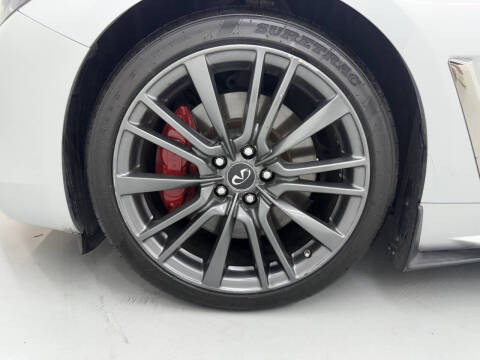 2017 Infiniti Q60 Red Sport 400