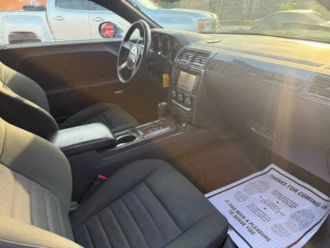 2009 Dodge Challenger SE