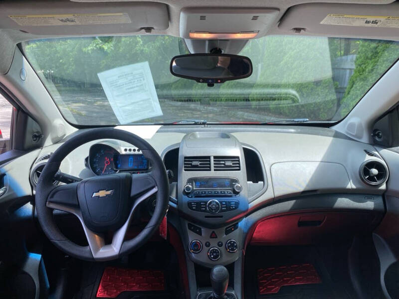 2012 Chevrolet Sonic LS