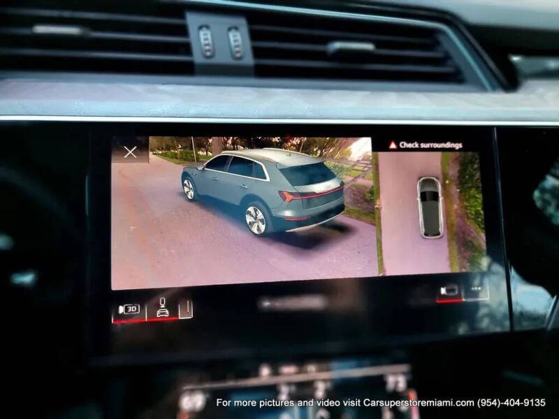 2021 Audi e-tron quattro Premium Plus