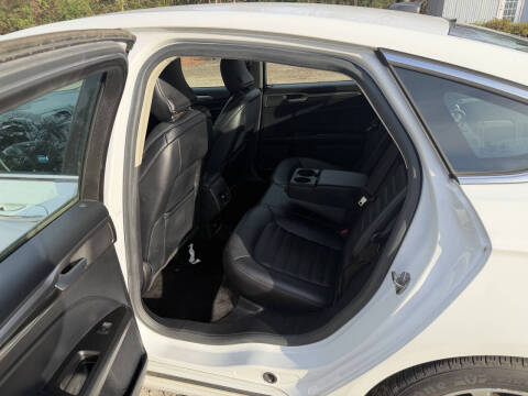 2017 Ford Fusion Hybrid SE