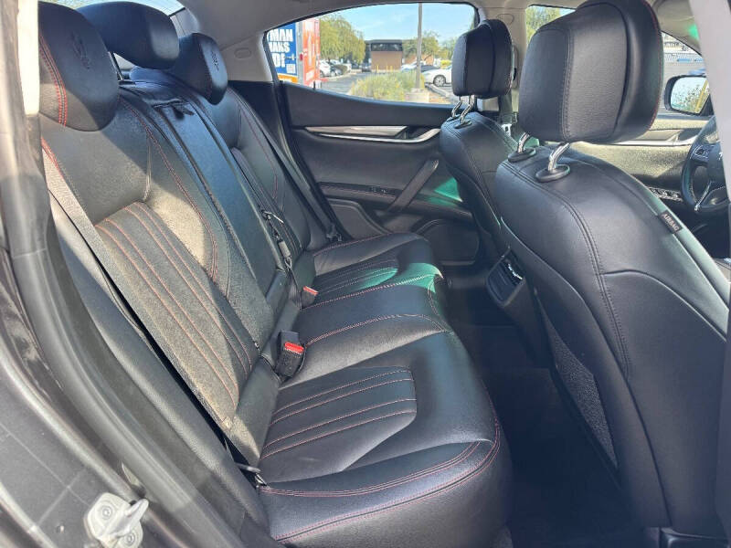 2015 Maserati Ghibli