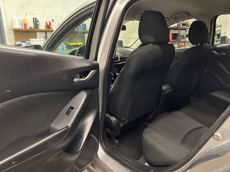 2015 Mazda MAZDA3 i Sport