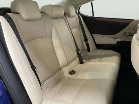 2025 Lexus ES 350