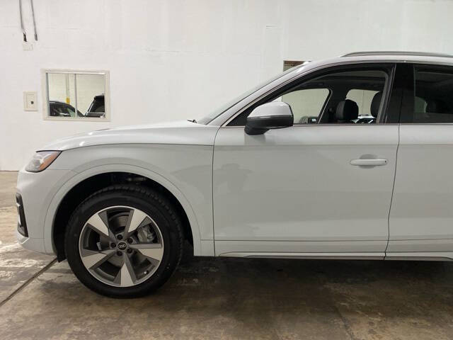 2023 Audi Q5 quattro Premium Plus 40 TFSI