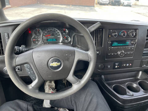 2017 Chevrolet Express LT 3500