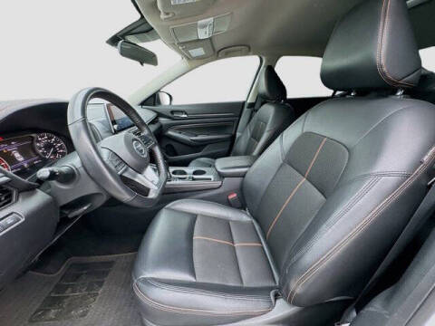 2022 Nissan Altima 2.5 SR