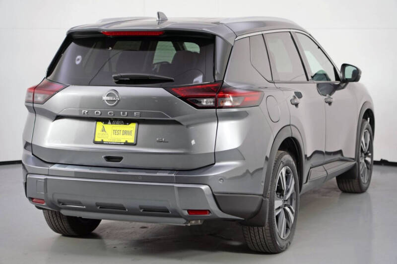 2024 Nissan Rogue SL