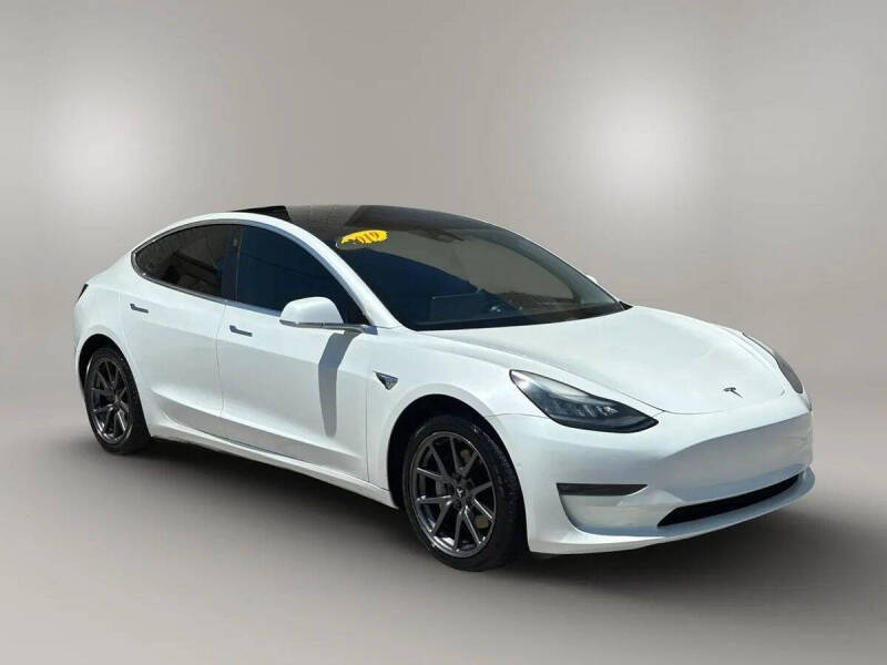2019 Tesla Model 3 Standard Range Plus
