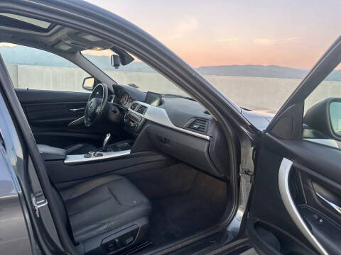 2013 BMW 3 Series 328i