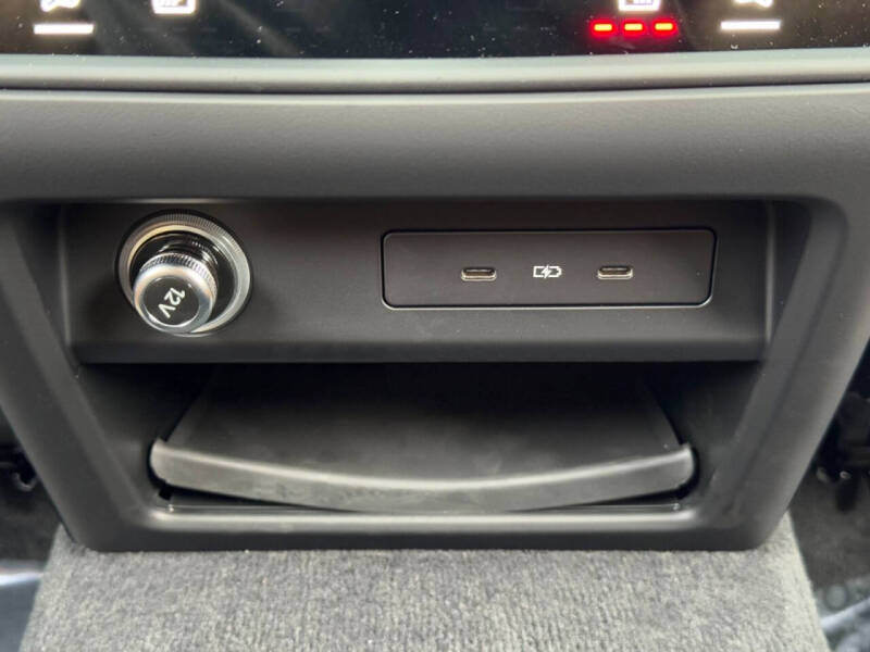 2024 Porsche Cayenne Turbo E-Hybrid Coupe