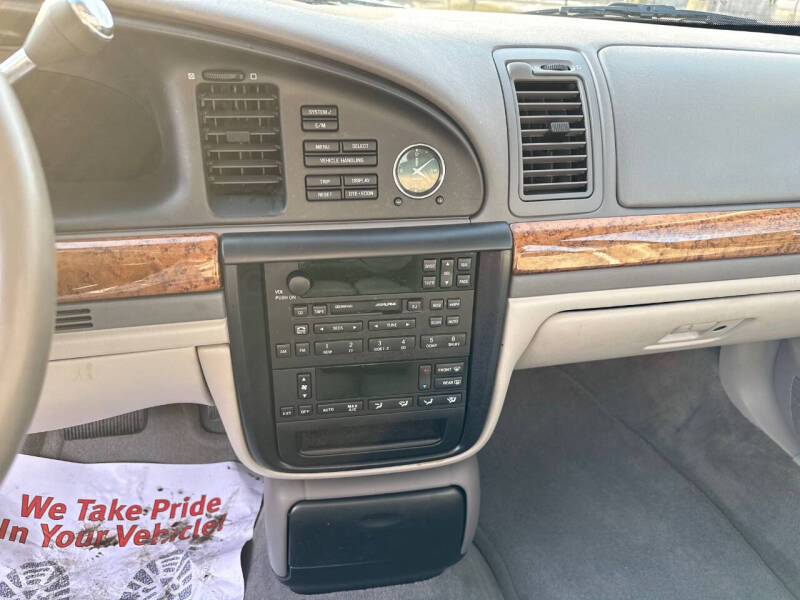 2000 Lincoln Continental