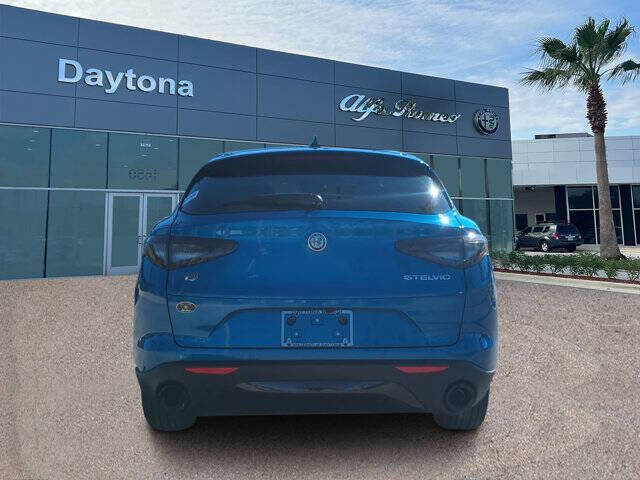 2025 Alfa Romeo Stelvio