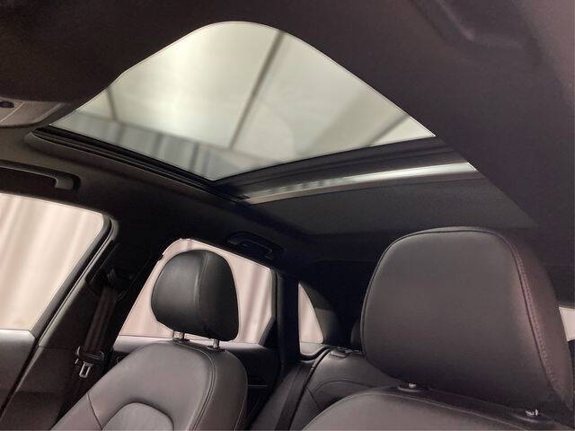 2015 Audi Q3 2.0T quattro Prestige