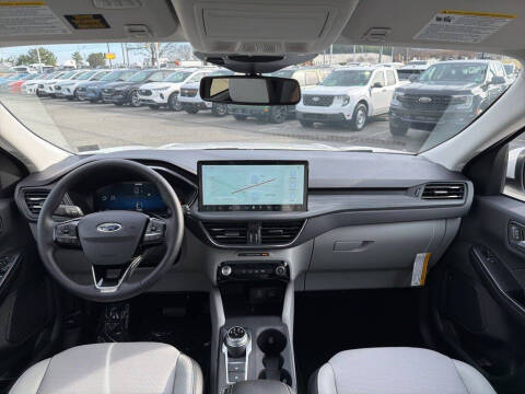 2026 Ford Escape Platinum