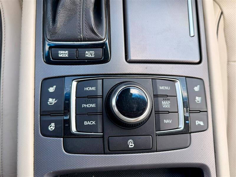 2017 Genesis G80