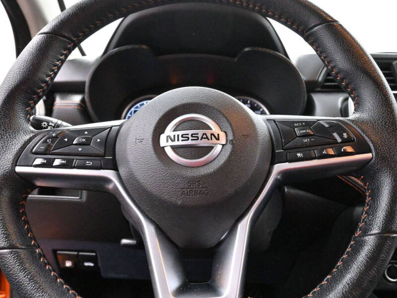2021 Nissan Versa SR