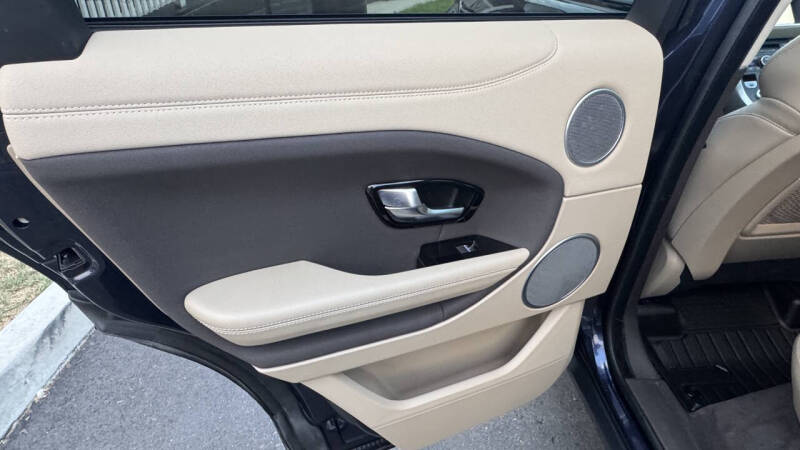 2017 Land Rover Range Rover Evoque SE Premium