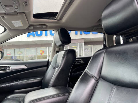 2017 Nissan Pathfinder Platinum