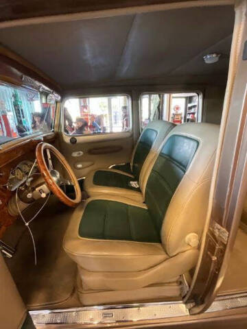 1934 Packard Super 8