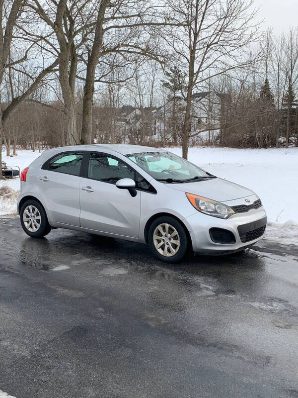 2015 Kia Rio 5-Door LX