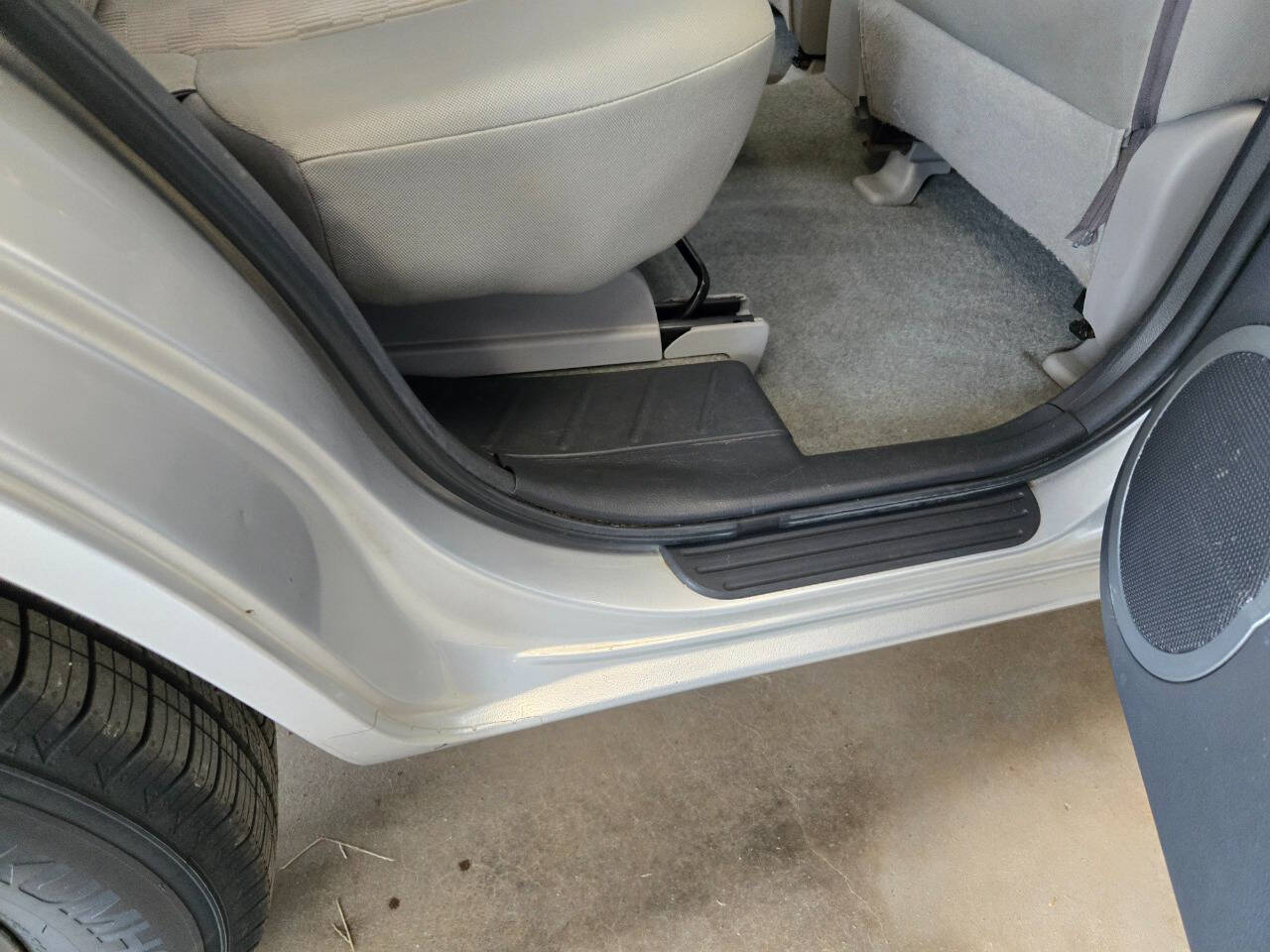 2011 Toyota RAV4 69
